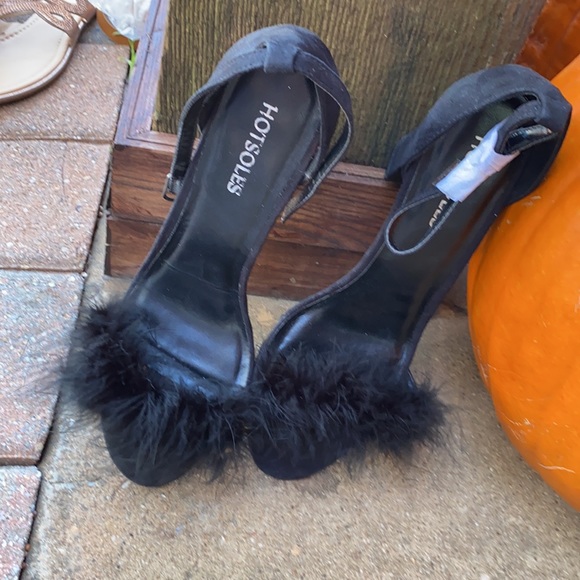 Women shoes - Picture 3 of 3